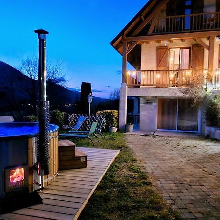 La Bigourdane Grand Gite Confortable & Spa 캄팡 외부 사진